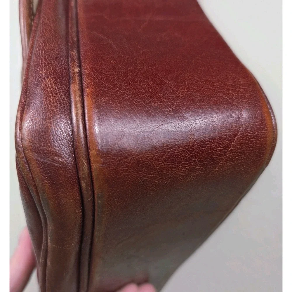 Vintage Oroton Leather Messenger Bag Made in Australia Brown Crossbody Satchel
